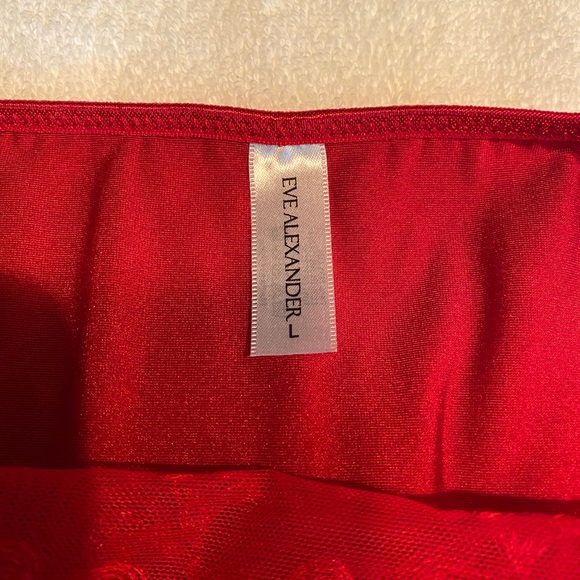 Pack of 4 womens underwear. - Picture 3 of 8